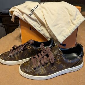 Louis Vuitton Monogram Front Row Sneakers